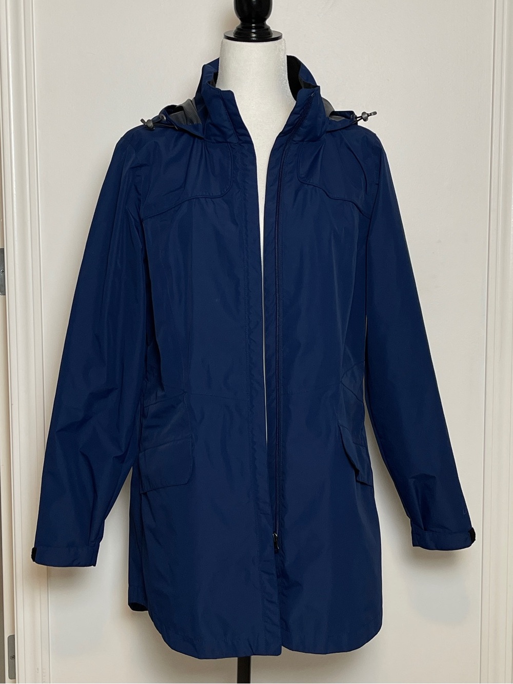 Lole Navy Blue Hooded Rain Jacket size large